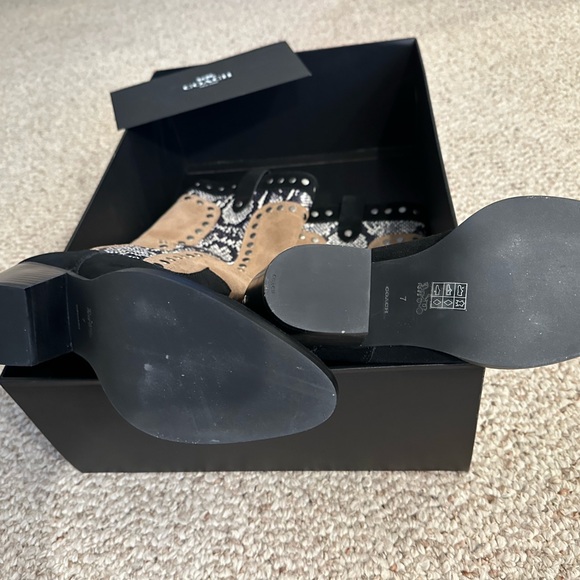 Coach Payton Western Boot. Size 7. Worn once. Immaculate condition. - Picture 4 of 9